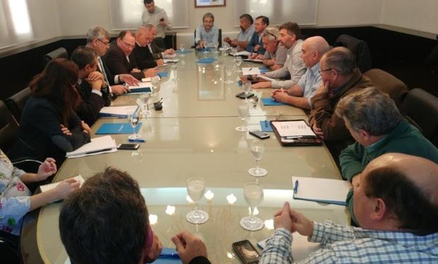 Los pedidos planteados por la Comitiva de FAA en la reunión se hicieron en función de cinco ejes prioritarios.