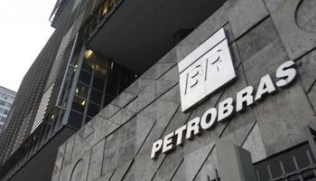 Petrobras tem lucro de R$ 32,7 bilhões no terceiro trimestre e anuncia dividendos de R$ 12,16 bilhões