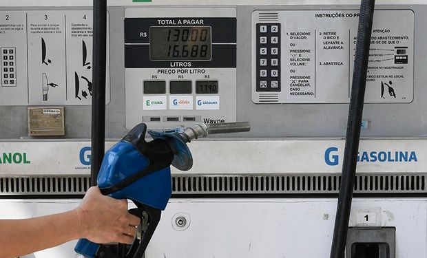 Petrobras aumenta gasolina em meio à disparada do petróleo no exterior