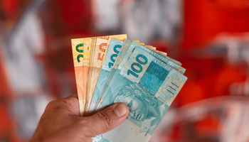 PIB cresce 2,9% em 2022 e soma só 5% de aumento desde 2012