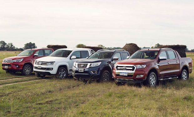 Toyota Hilux, Volkswagen Amarok, Nissan Frontier y Ford Ranger.