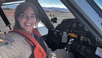 Piloto agrícola brasileira morre durante combate a incêndio nos EUA