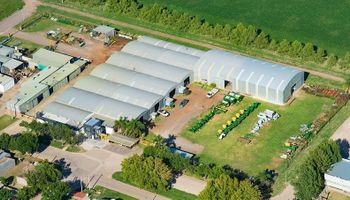 Desde San Vicente, fueron pioneros en la fabricación de embolsadoras en Sudamérica y renuevan la apuesta con múltiples inversiones: la planta ya supera los 5.500 m²