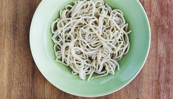 Cocinar medio kilo de spaghetti cuesta casi 150 pesos