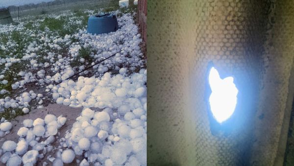 Granizo acumulado en el suelo de un campo junto a un tanque azul, y una foto de un agujero de granizo en una malla o tela.