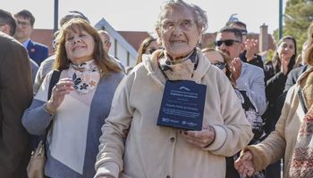Tiene la misma edad que Mirtha Legrand y cumple años el mismo día: la historia de una mujer de campo que va por los 100