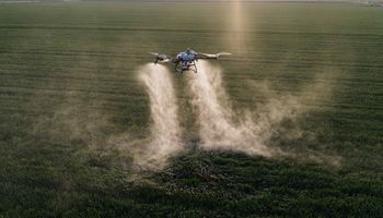 Se lanza en Argentina lo último de drones DJI para el campo: cuál es el precio y por qué "marca un antes y un después"
