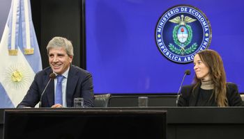 La apuesta por los dólares "del colchón": el Gobierno envía un proyecto al Congreso