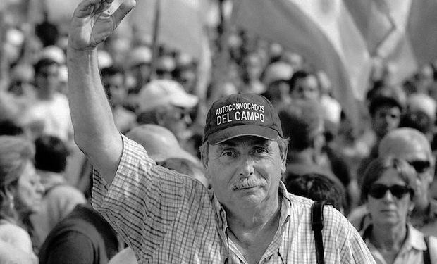 Murió Armando Zavala, el productor que frenaba remates de campos cantando el Himno