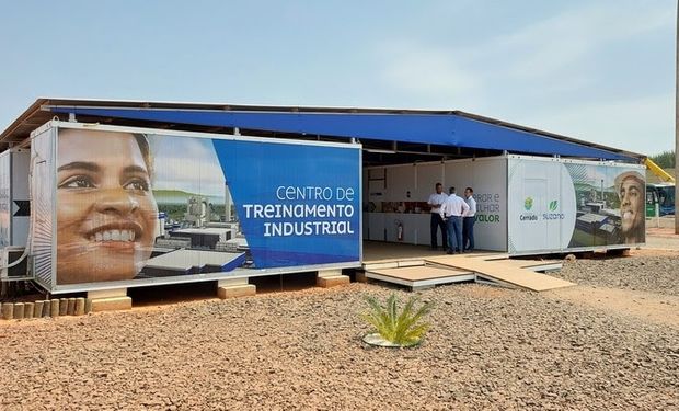 Estruturas modulares da Ativa atendem operações ligadas ao agronegócio e à cadeia da celulose, segmento que deve impulsionar a expansão da empresa nos próximos anos.