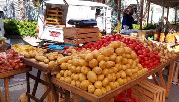 Tomate, cenoura e batata passam de 100% de alta