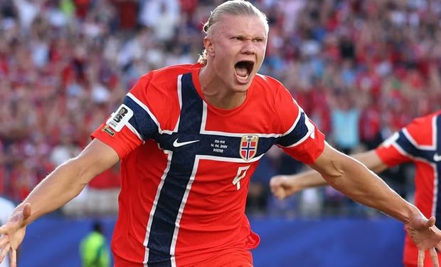 Erling Haaland chega às oitavas de final da Copa do Mundo como principal esperança de gols da Noruega diante do Brasil. Foto: Fifa