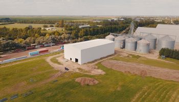 Son líderes en maní y ahora van por el maíz: el gigante que invierte en Córdoba para producir alrededor de 3.000 toneladas mensuales de sémolas y harinas