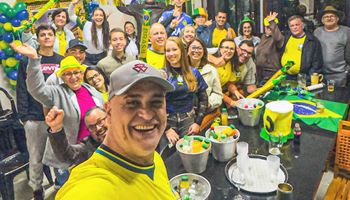 Produtor rural assiste vitória do Brasil ao lado de Marcos em SP
