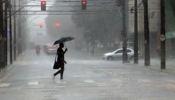 Ciclone extratropical leva temporais ao Sul nesta quarta