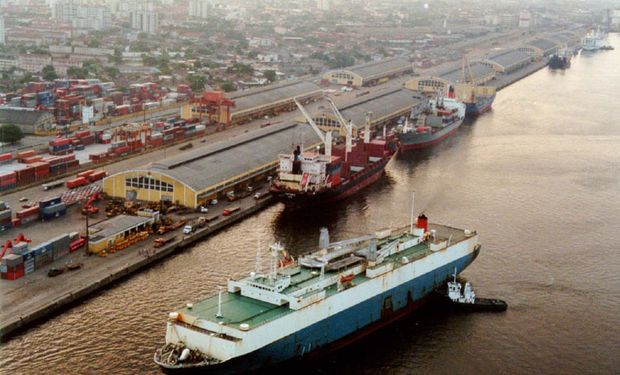 Agentes de seguridad alimentaria comienzan huelga en puertos de Brasil