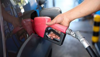 Alíquota única de ICMS aumenta preços dos combustíveis