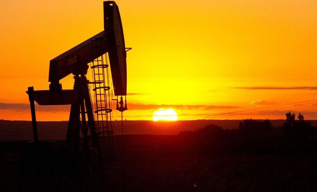 El precio del petróleo sigue cayendo y los mercados tambalean. Foto: La Nación