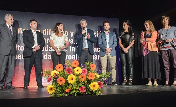 La Campaña Más Frutas y Verduras, desarrollada por el Ministerio de Agroindustria obtuvo el primer premio en la categoría Campañas de difusión y educación.