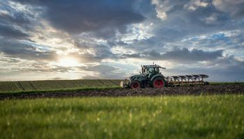 Frente fria leva chuva e risco de temporais ao Sul e Centro-Oeste; Sudeste segue com calor