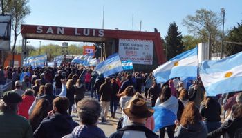 San Luis: productores piden test rápido para el ingreso y el Gobierno responde que "eso no está aceptado”