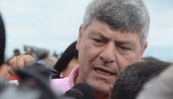 Buryaile habló con productores del Norte