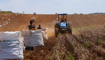 Contratação de crédito cai na medida em que o clima esquenta