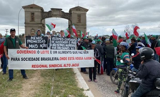 Manifestação também foi uma forma da categoria chamar a atenção dos governos estaduais, do governo federal e da sociedade em geral para a gravidade da situação. (Foto - Correio do Povo)