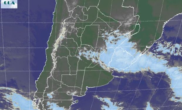 En el recorte de imagen satelital, se aprecia con claridad el vasto despliegue de coberturas nubosas sobre la Mesopotamia.