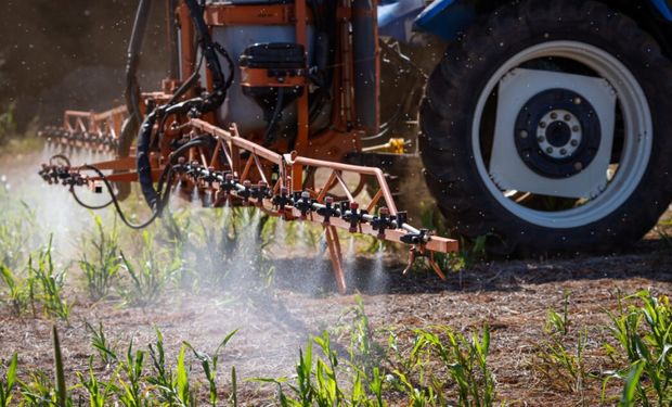 O que está por trás da proposta do governo para banir agrotóxicos “ultraperigosos”