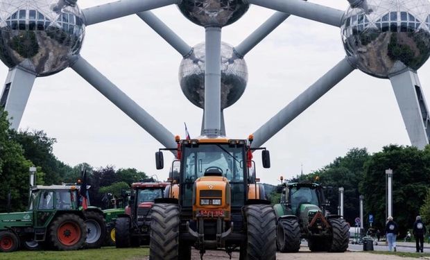 Agricultores voltam a protestar às vésperas de eleição ao Parlamento Europeu