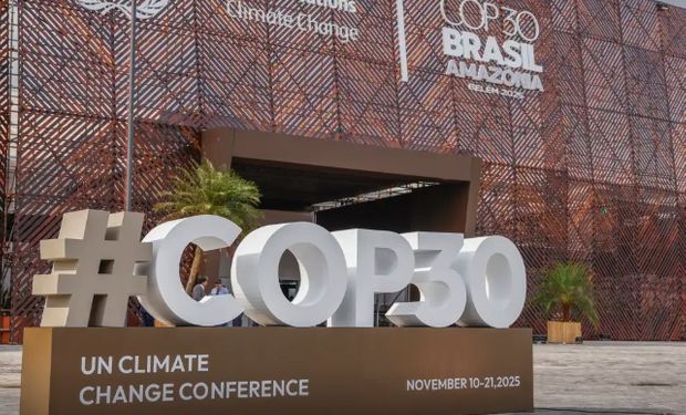 Manifestantes invadem área da COP30, ferem seguranças e bloqueiam área restrita