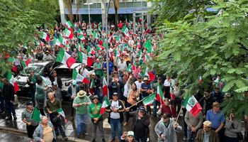 Produtores protestam em Porto Alegre por solução ao endividamento rural