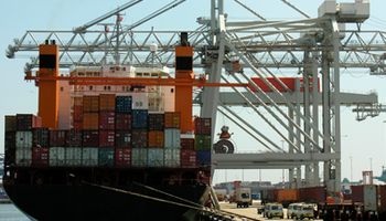 Lluvias demoran exportaciones de granos y azucar en Brasil