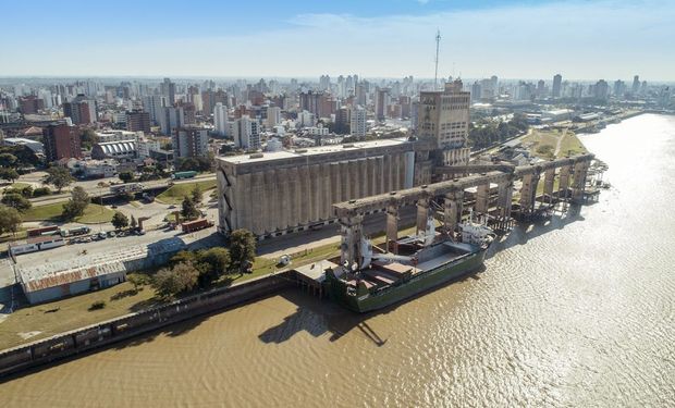 Hidrovía: Santa Fe reclama cambios en la ley de cabotaje para potenciar los puertos de bajo calado