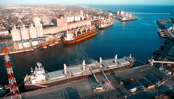El puerto de Quequén cumplió 100 años y exportó un volumen récord en 306 barcos: la cebada fue protagonista durante 2022