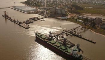 Frente a las trabas argentinas, Uruguay avanza con nuevos embarcaderos 