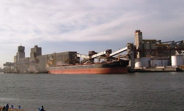 Puertos bonaerenses palpitan la exportación sojera