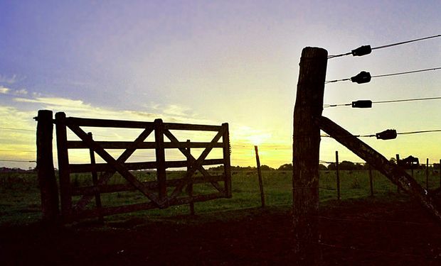 Quedan exceptuados, sujetos que desarrollen actividades de la construcción y minería.