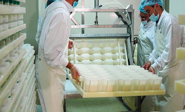 Uno de los principales procesadores de leche del mundo compró a la marca santafesina Ilolay