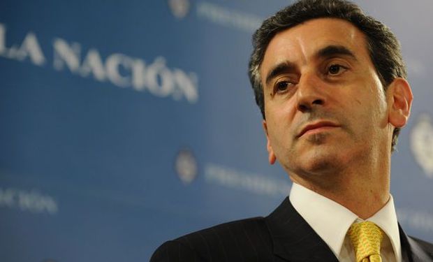 "Florencio Randazzo ha desistido de formar parte de las Primarias Abiertas Simultáneas y Obligatorias como precandidato a presidente por el Frente para la Victoria".