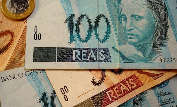 La moneda superó la barrera simbólica de los 3,8 reales.