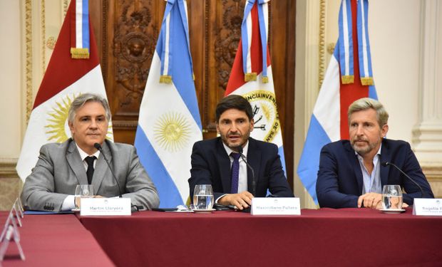 Fuerte reclamo de las provincias del centro a Milei: piden una baja "urgente" de retenciones para evitar que el campo se funda