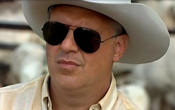 Bruno Mezenga personagem de Antônio Fagundes na novela Rei do Gado
