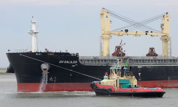 Amenazan con paralizar los puertos: el gremio de los conductores navales pidió un aumento salarial del 50 %