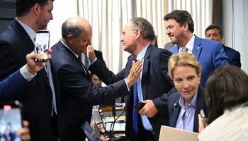 Comissão do Senado aprova projeto de renegociação de dívidas rurais