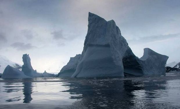 La Nasa estudia la desintegración de la Barrera de Larsen en la Antártida.
