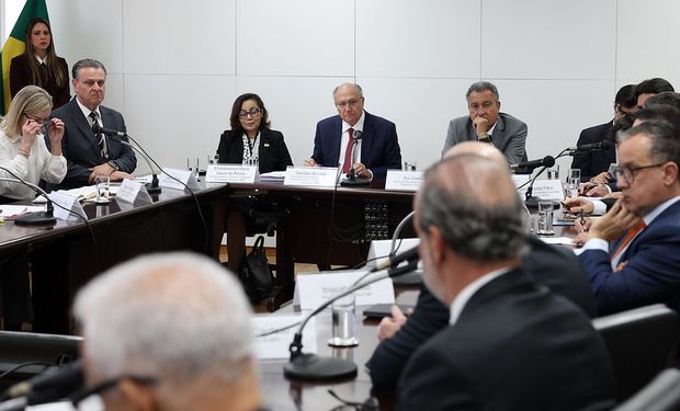 Alckmin lidera ofensiva ao tarifaço dos EUA e diz que governo buscará acordo antes do prazo