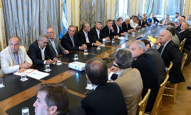 La reunión de la cadena de la carne con el Estado.