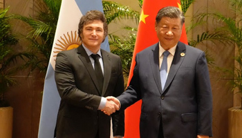 Milei se reunió con el presidente de China y recibió una invitación para visitar el gigante asiático